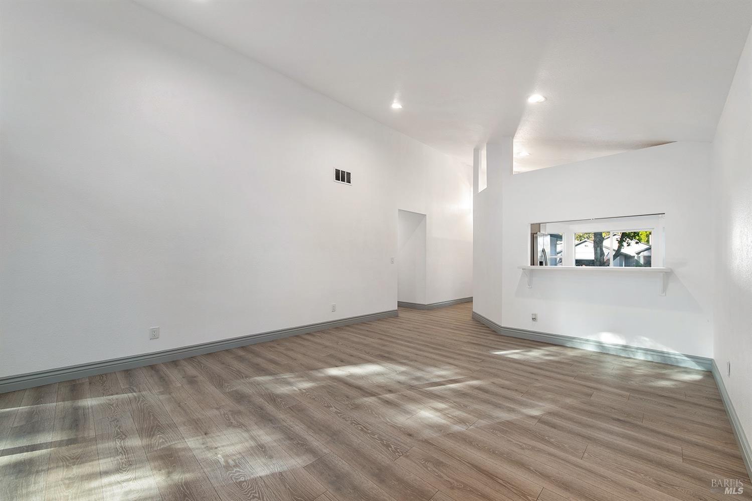 129 Presidential Cir