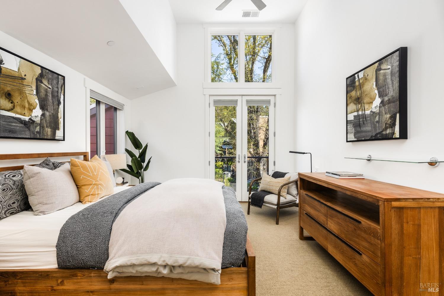Luxury Healdsburg Condominium