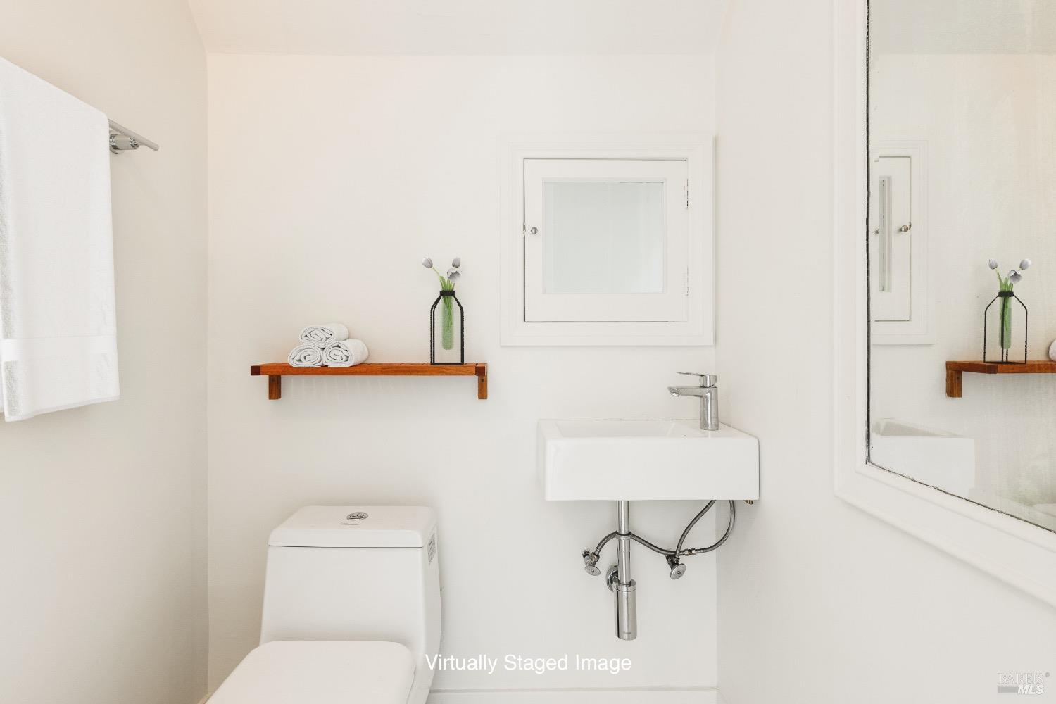 Quintessential Healdsburg Cottage