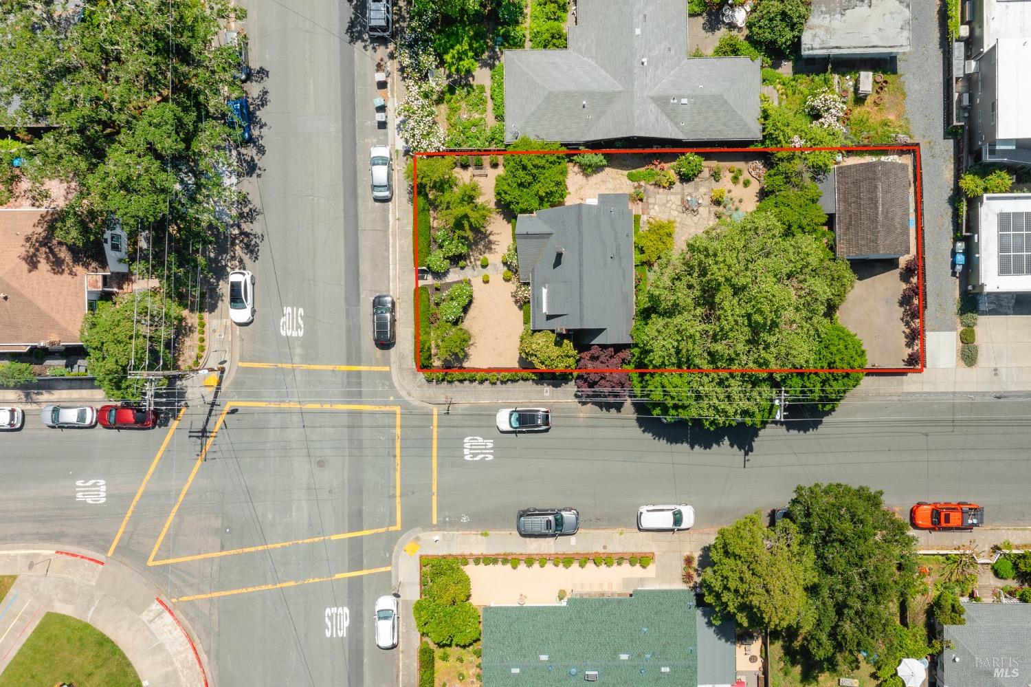 Quintessential Healdsburg Cottage