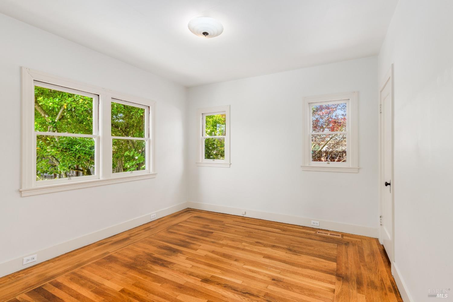 Quintessential Healdsburg Cottage