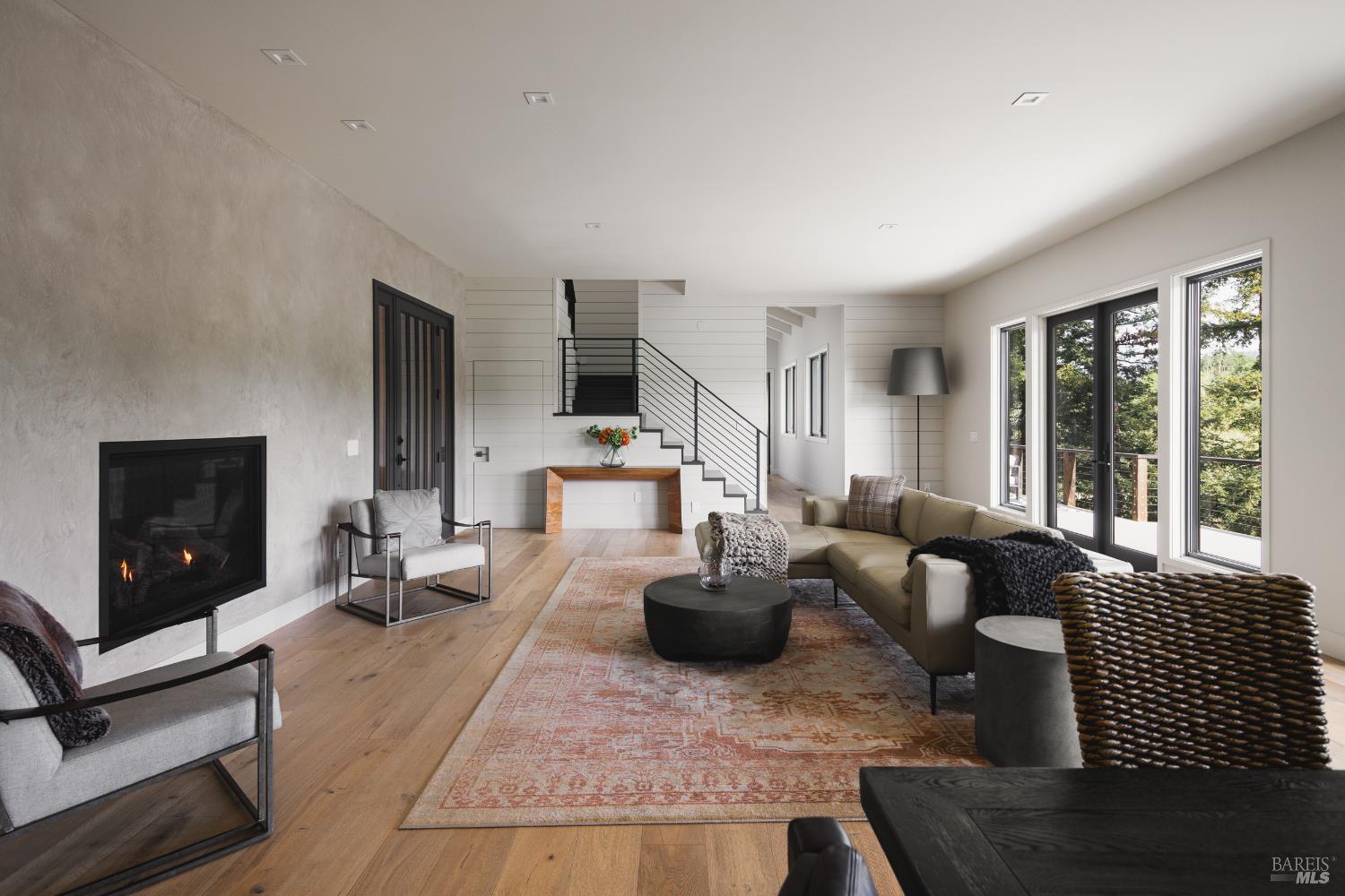 Healdsburg Riverfront Estate