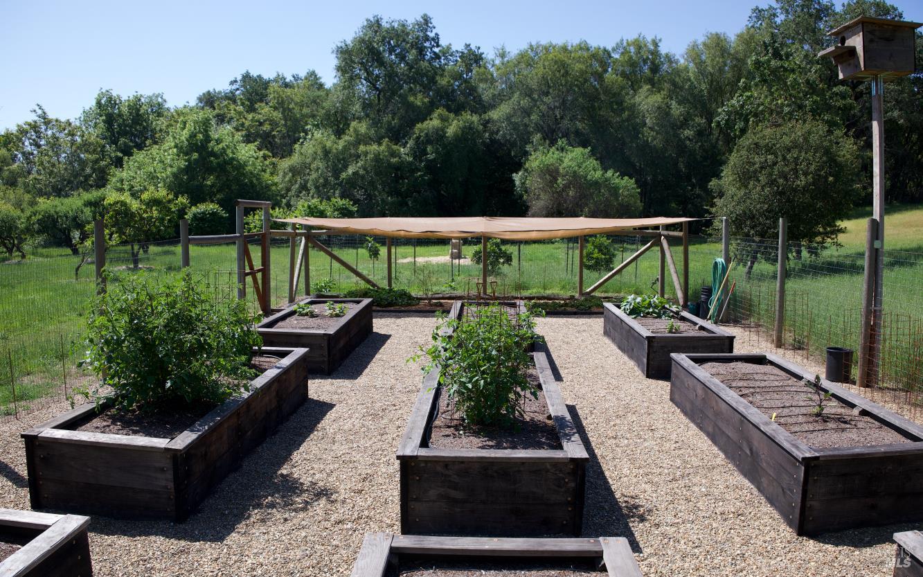 Healdsburg Riverfront Estate