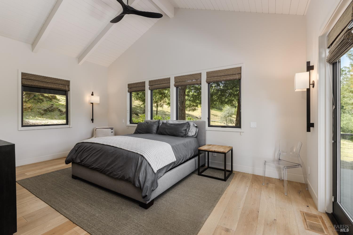 Healdsburg Riverfront Estate