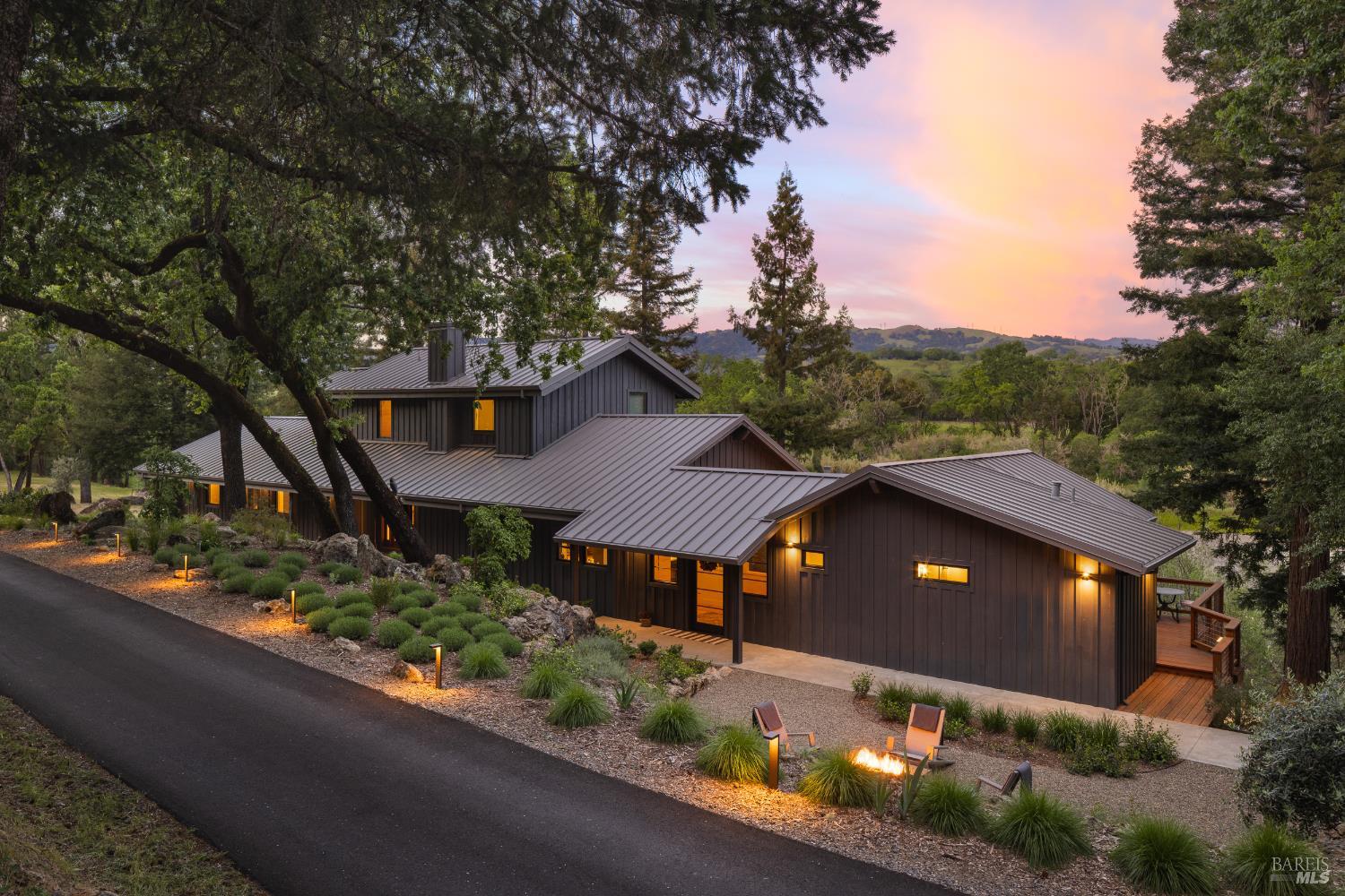 Healdsburg Riverfront Estate