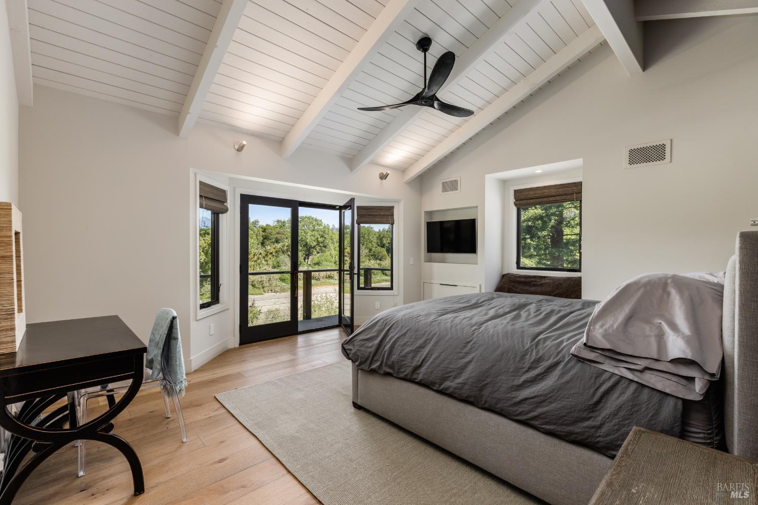 Healdsburg Riverfront Estate