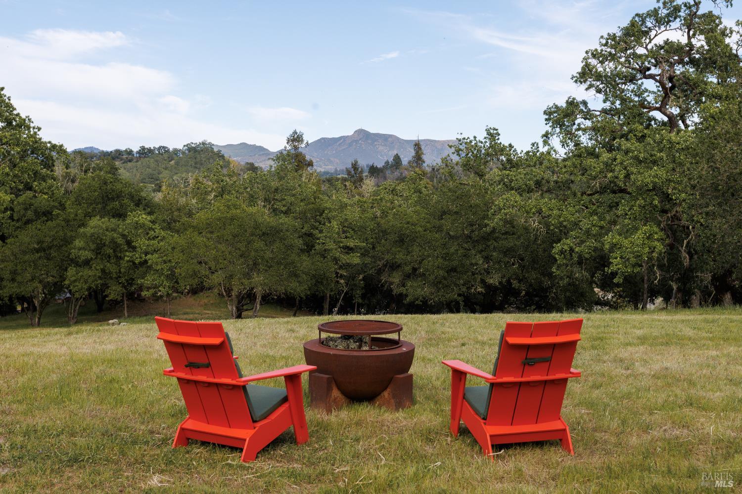Healdsburg Riverfront Estate
