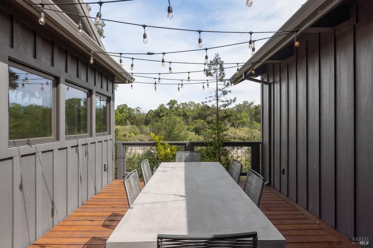 Healdsburg Riverfront Estate