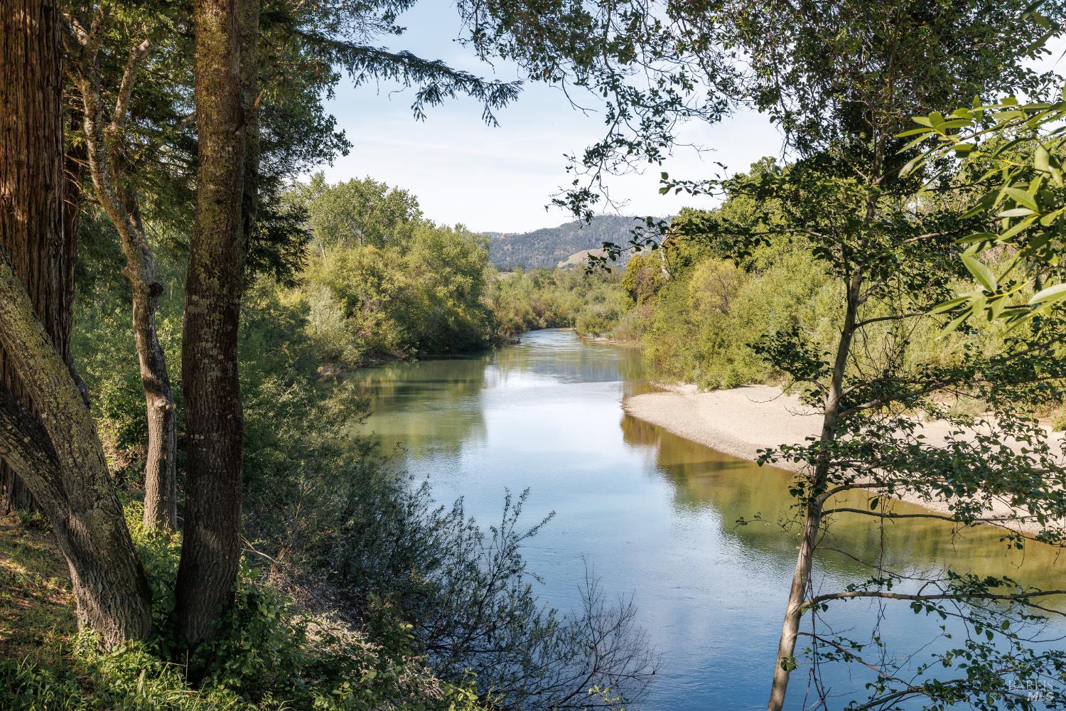Healdsburg Riverfront Estate