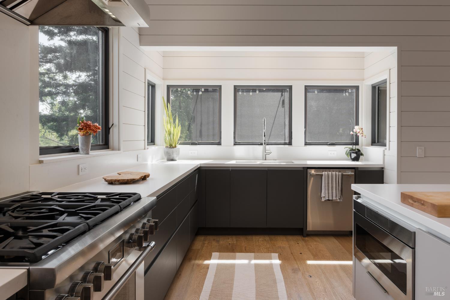 Healdsburg Riverfront Estate