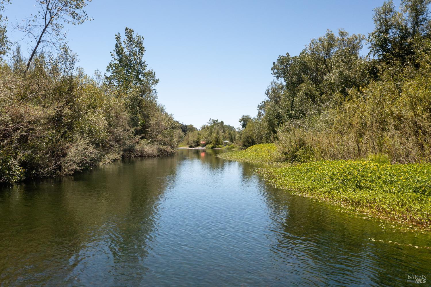 Healdsburg Riverfront Estate