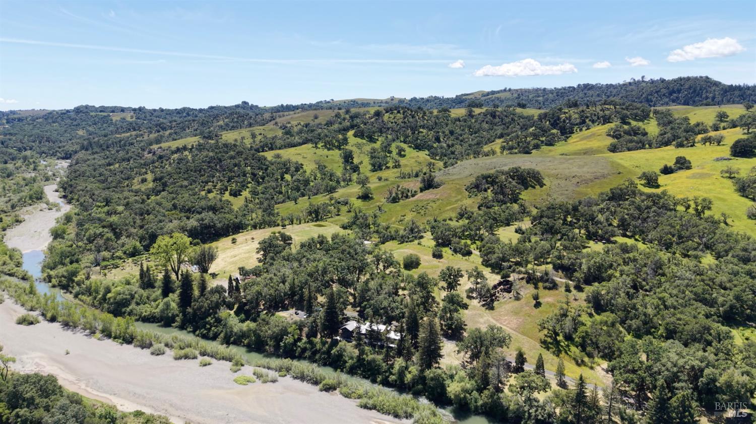 Healdsburg Riverfront Estate
