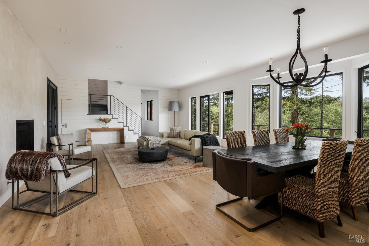 Healdsburg Riverfront Estate