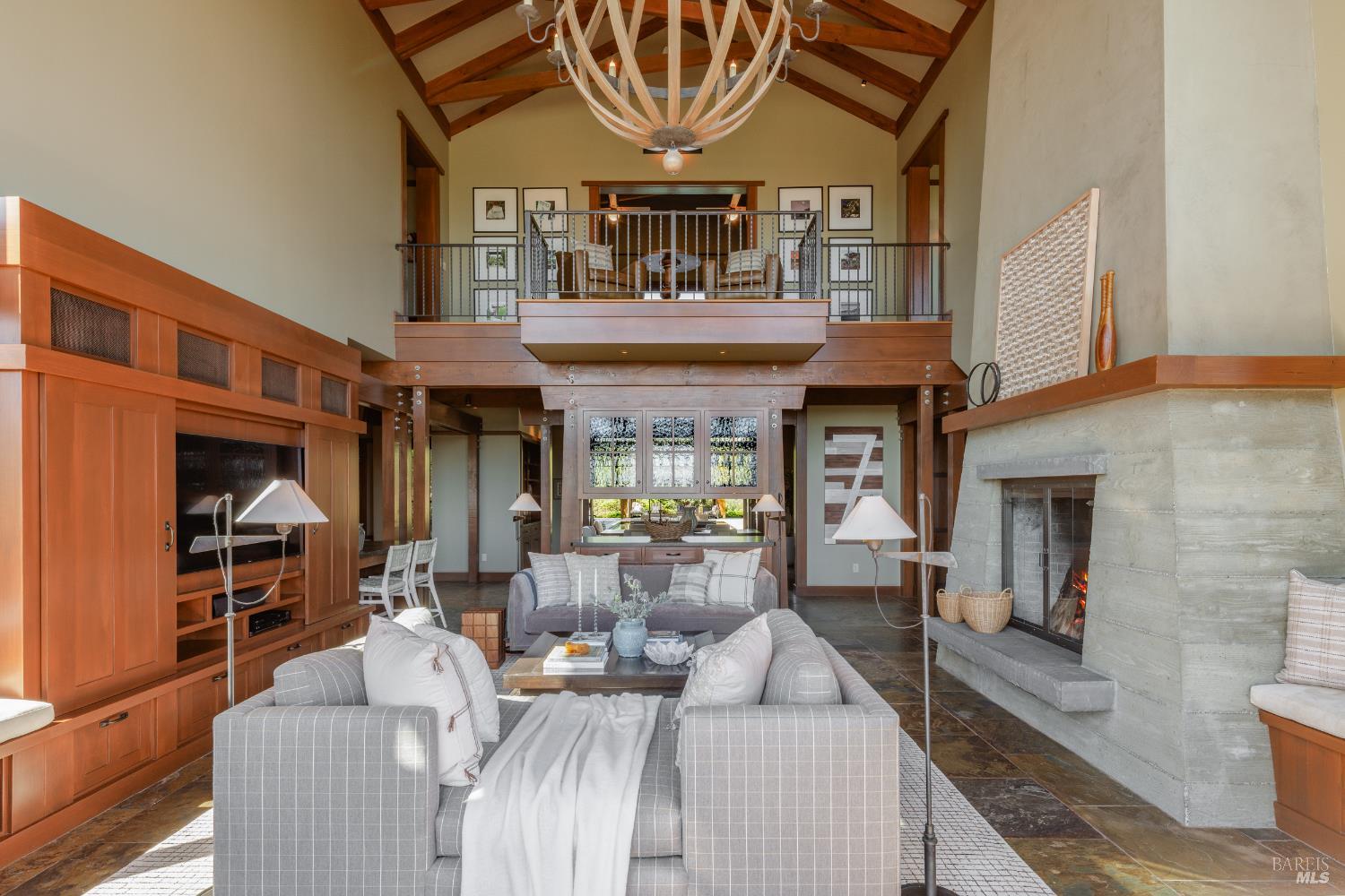 Dry Creek Valley Architectural Estate 