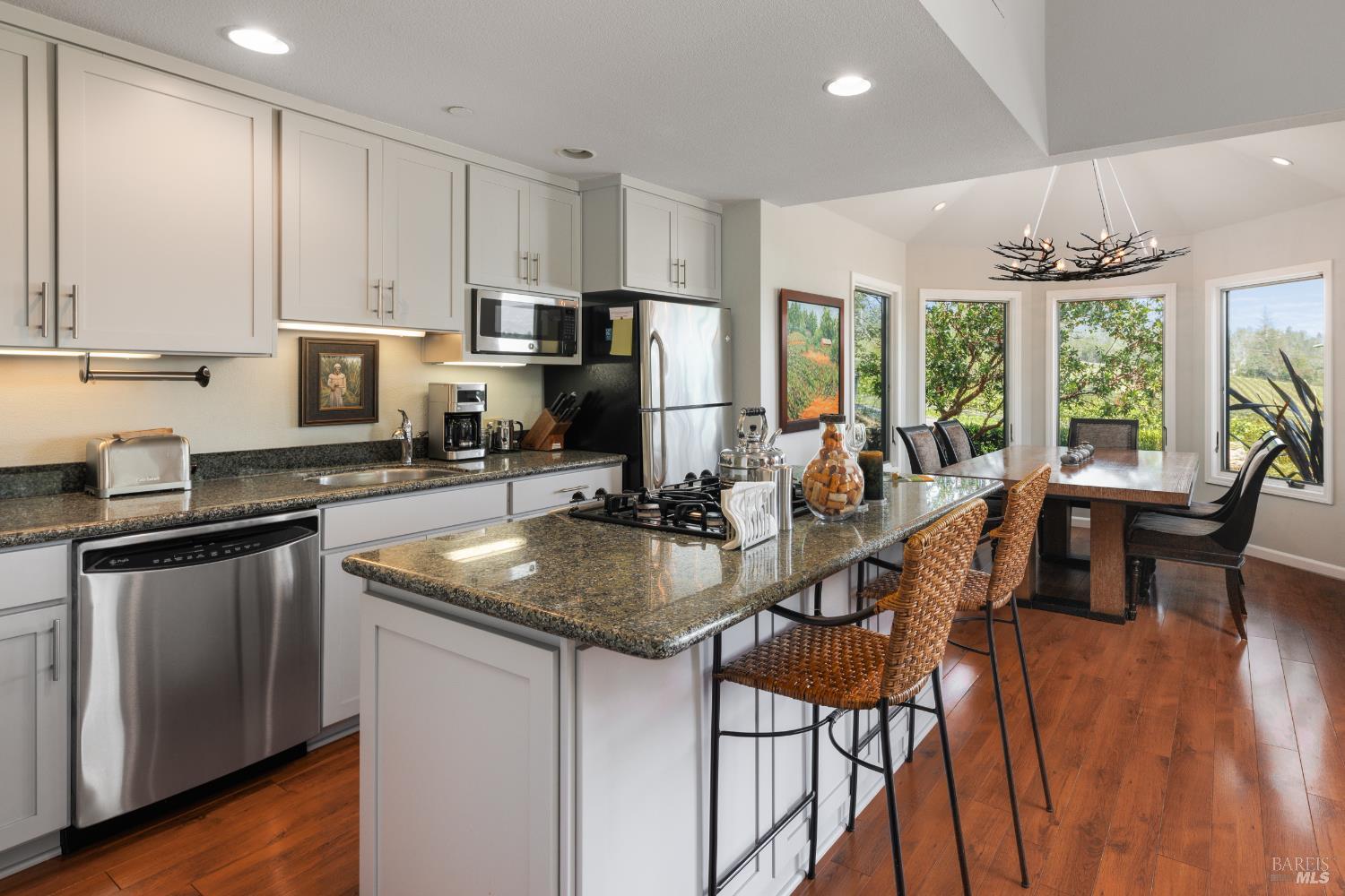 Dry Creek Valley Architectural Estate 