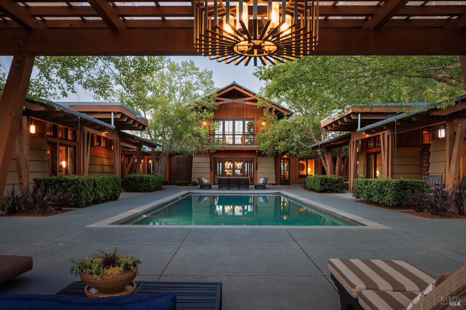 Dry Creek Valley Architectural Estate 