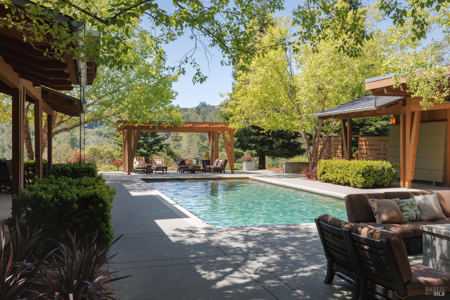 Dry Creek Valley Architectural Estate 