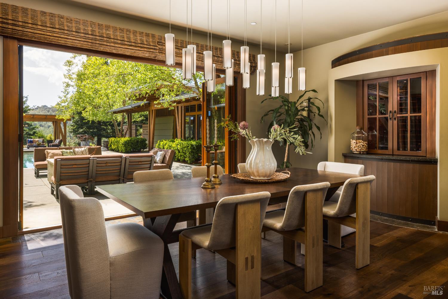 Dry Creek Valley Architectural Estate 