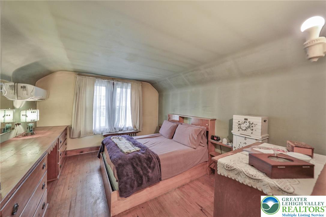 1642 Fairyland Road