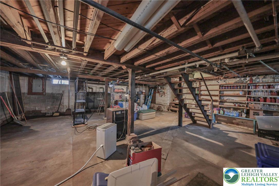 1642 Fairyland Road