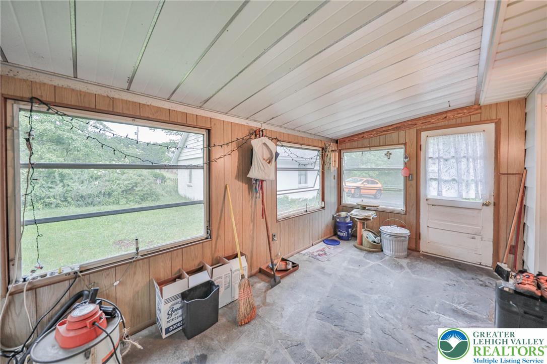 60 Maple Drive