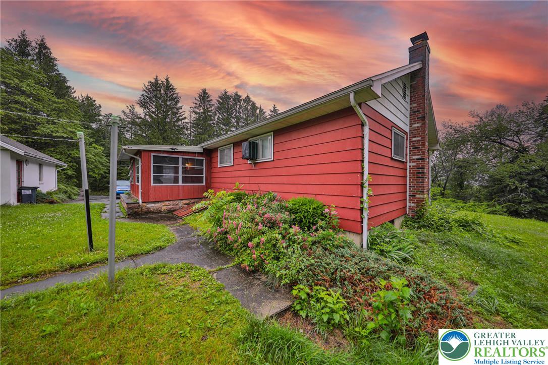 60 Maple Drive