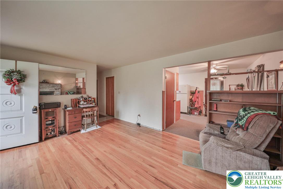 60 Maple Drive