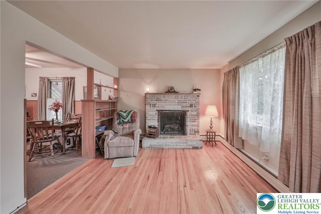 60 Maple Drive