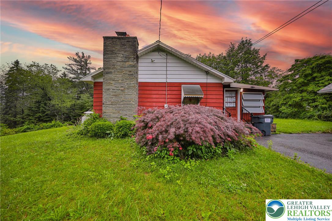 60 Maple Drive