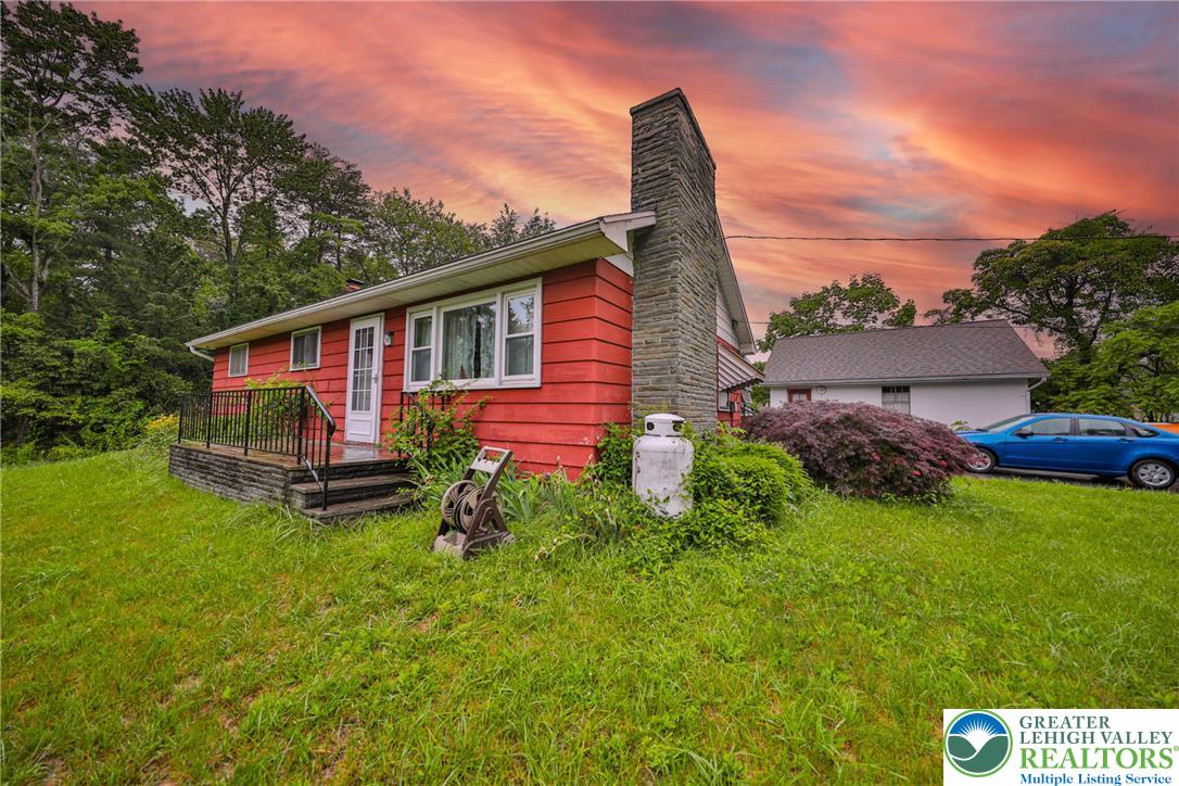 60 Maple Drive