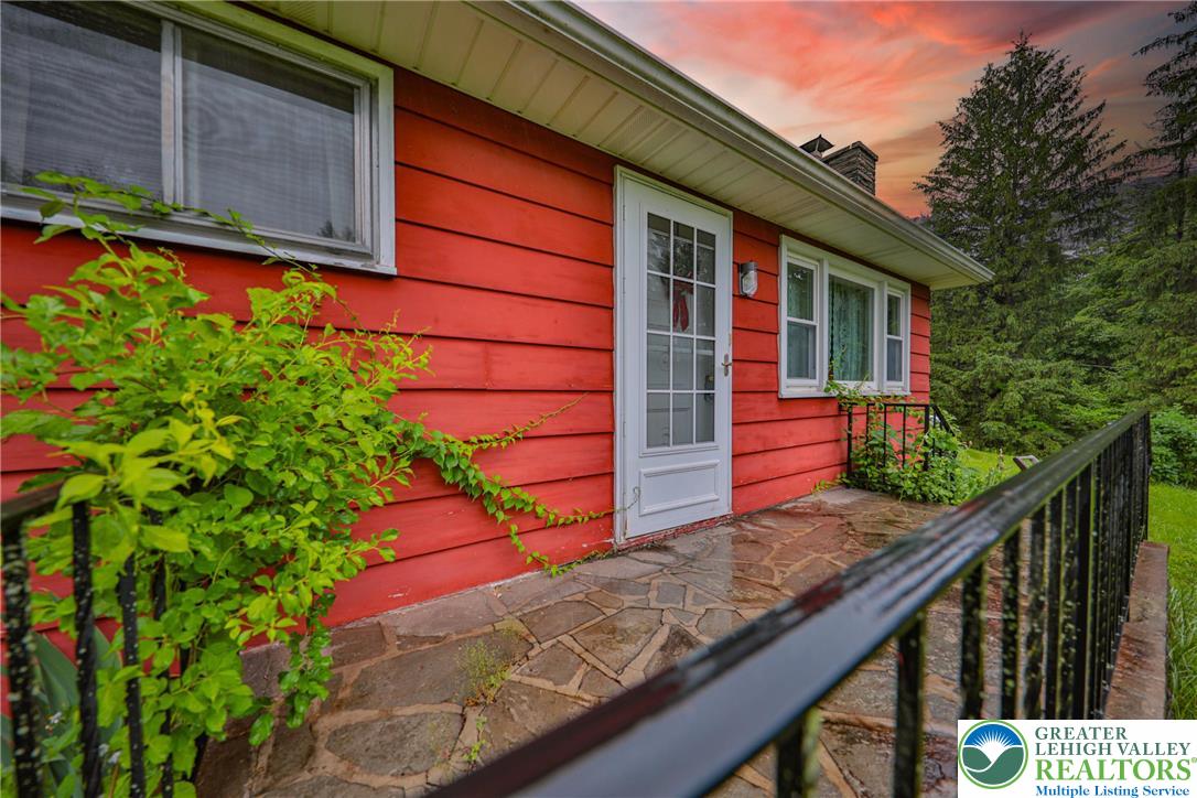 60 Maple Drive