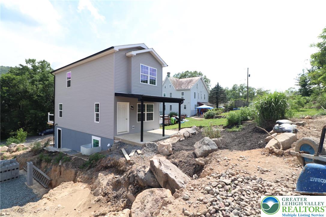 1025 West PRINCETON Avenue