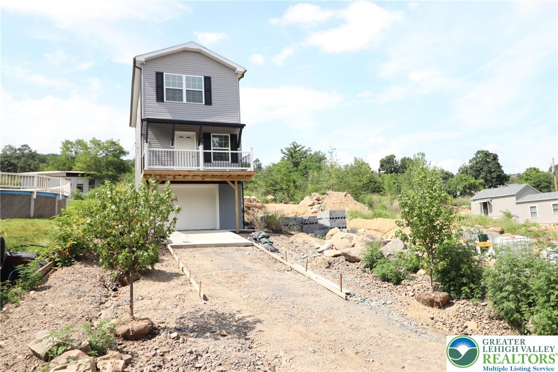 1025 West PRINCETON Avenue