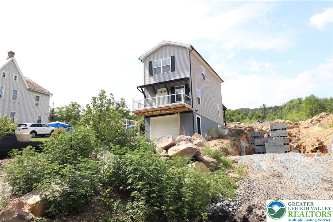 1025 West PRINCETON Avenue