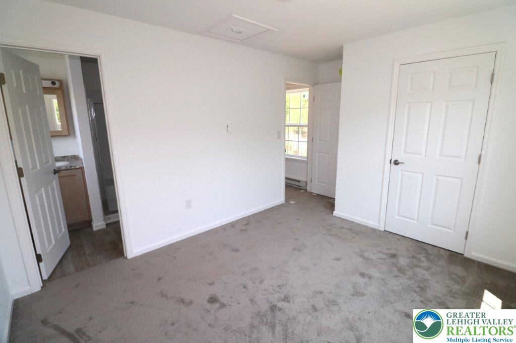 1025 West PRINCETON Avenue