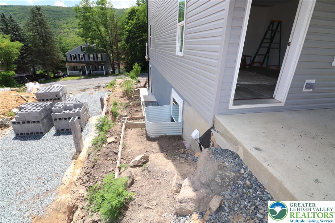 1025 West PRINCETON Avenue