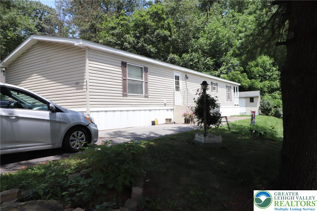 6313 Nisbet Court