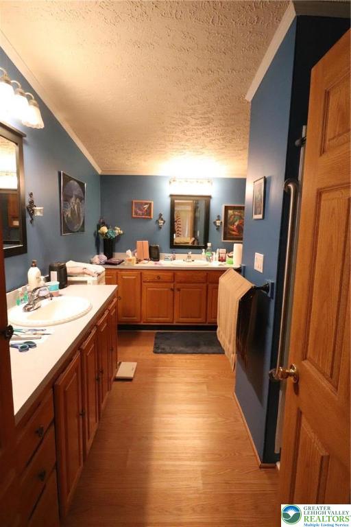 26 Blue Mountain View