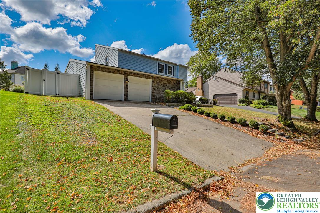 2718 Windy Hill Road