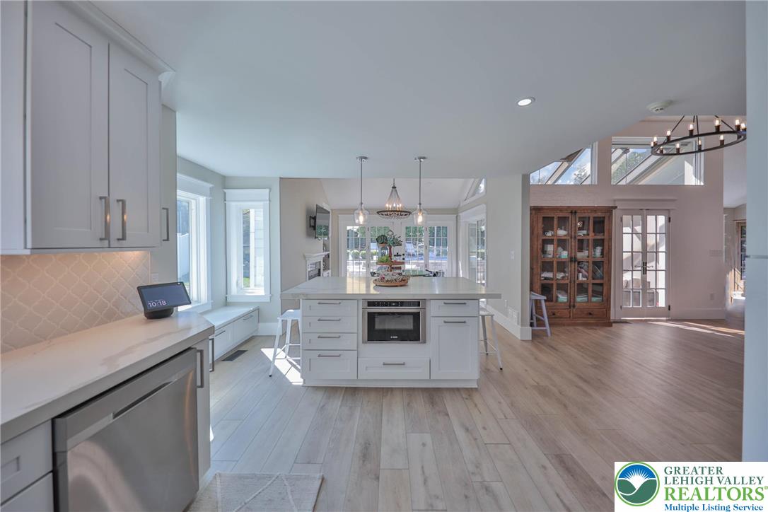 2718 Windy Hill Road