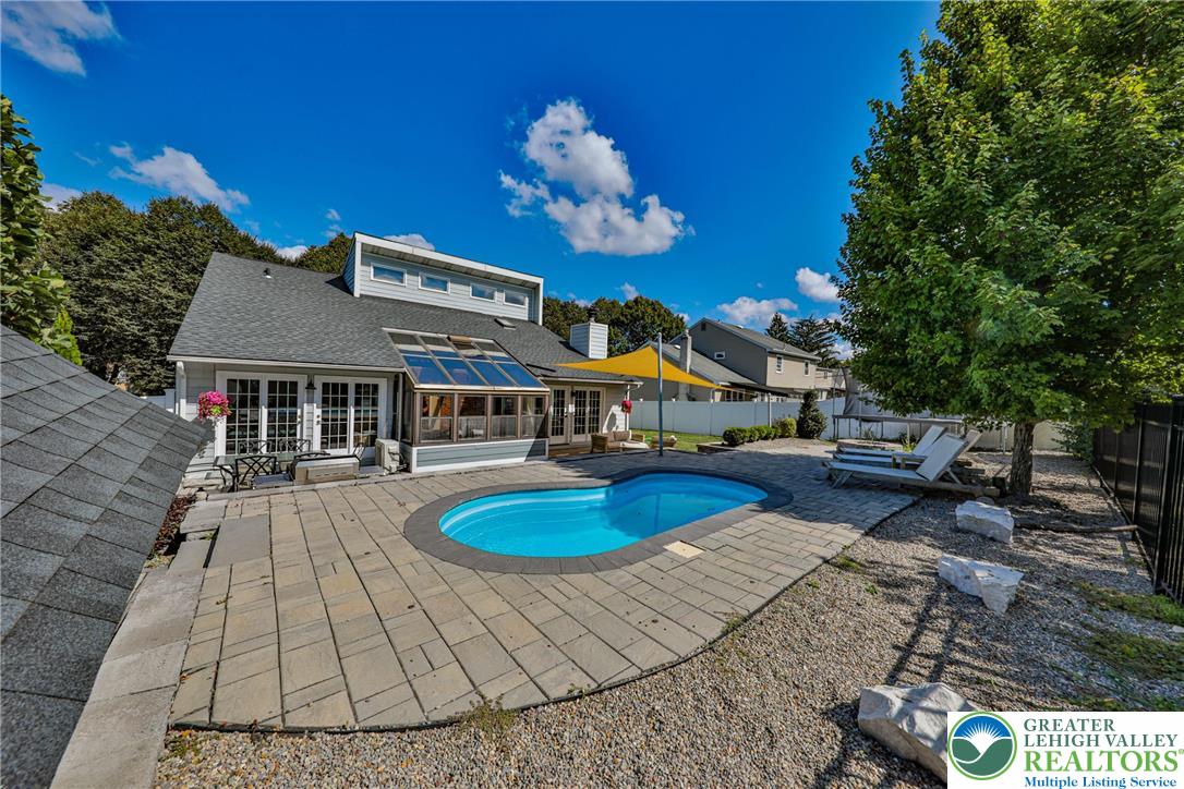 2718 Windy Hill Road