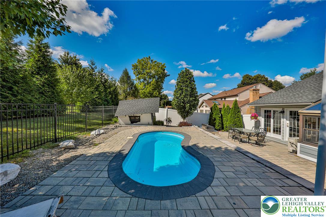 2718 Windy Hill Road