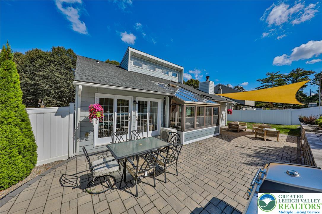 2718 Windy Hill Road