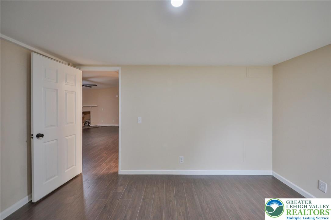 1243 Blue Mountain Circle