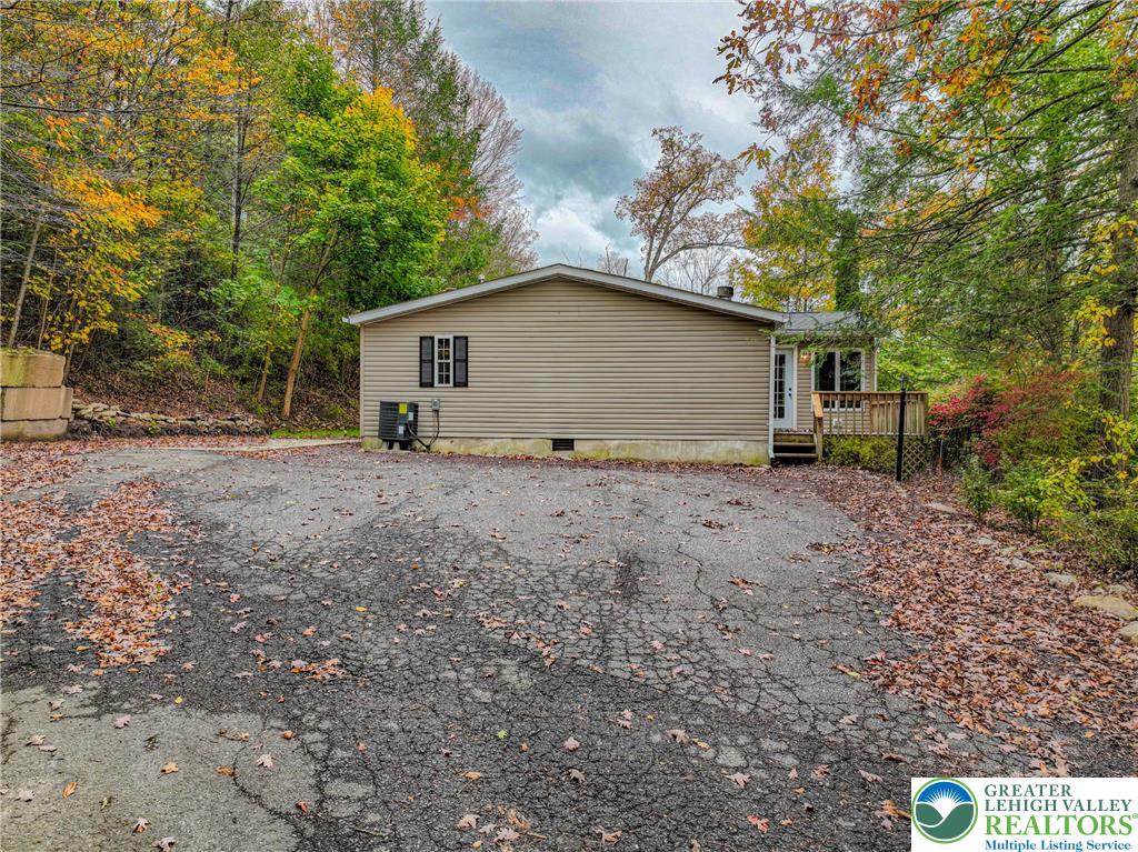 1243 Blue Mountain Circle