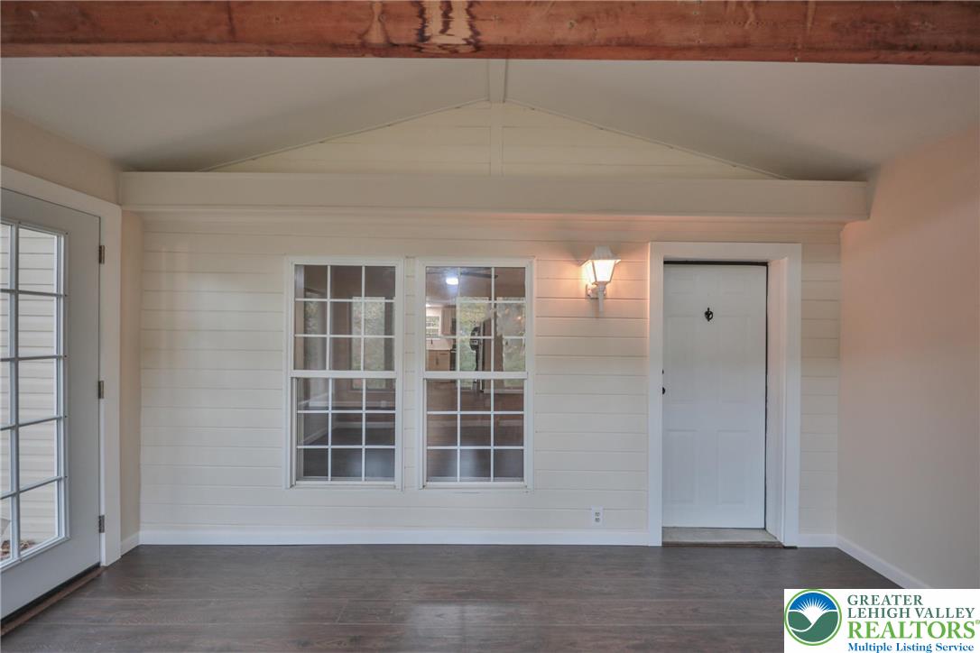 1243 Blue Mountain Circle