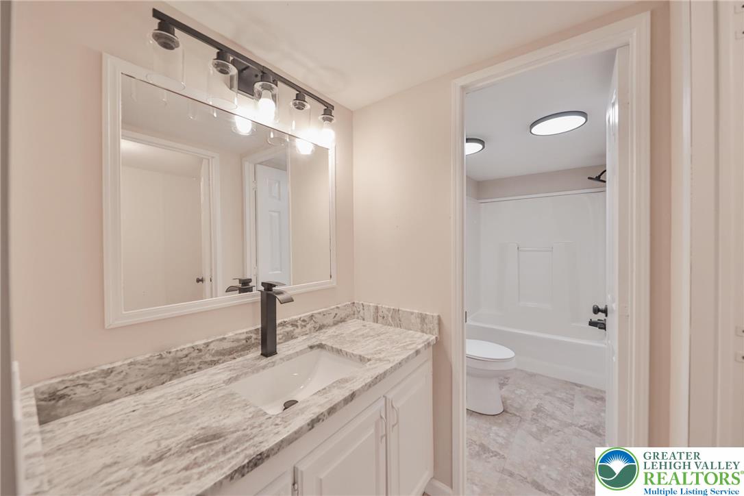 1243 Blue Mountain Circle