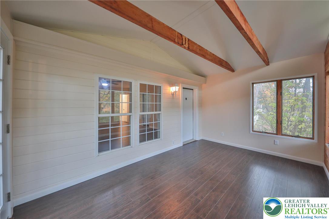 1243 Blue Mountain Circle