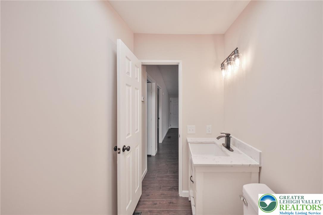 1243 Blue Mountain Circle