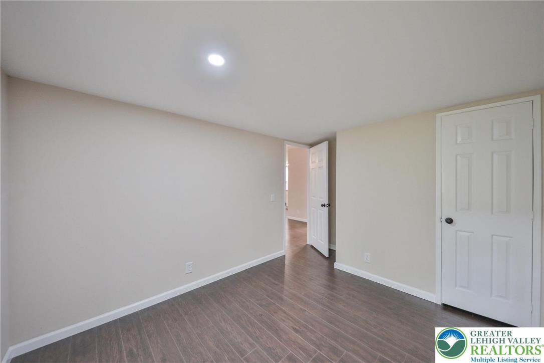 1243 Blue Mountain Circle